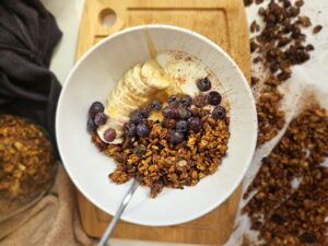 Domowa granola z puree z dyni w jesiennym wydaniu